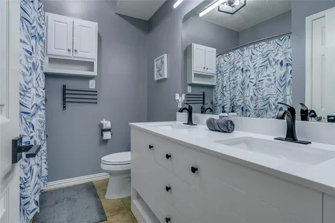 $439,000 | 3413 Lake Highlands Drive, Rowlett, TX 75088