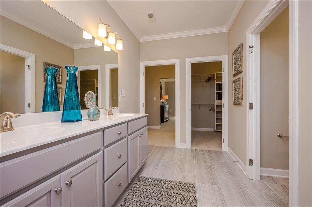 123 Raupp Lane Mars, PA 16046 - Photo 8 of 11 Gallery Image 8