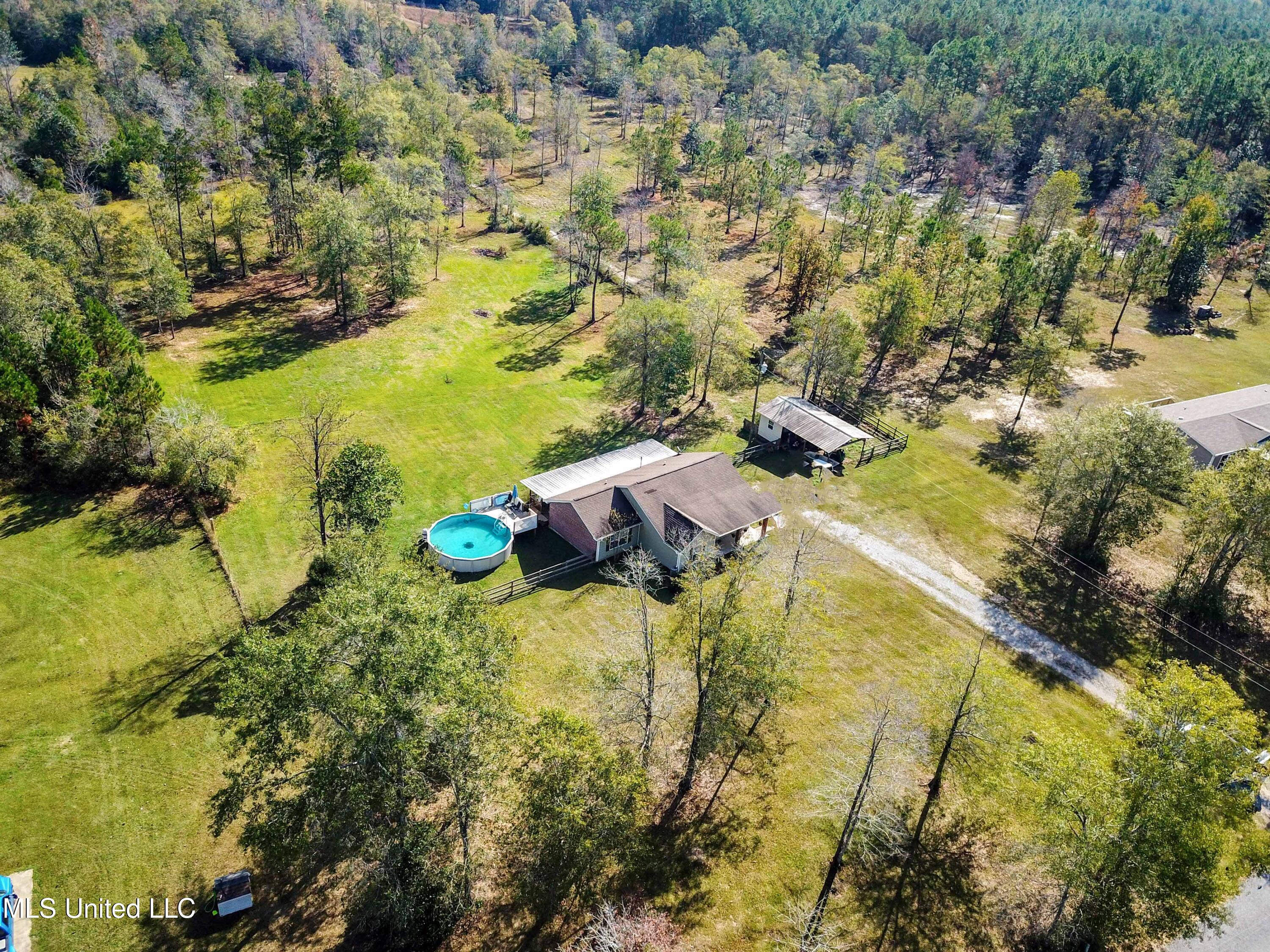 15 R Moran Road McHenry, MS 39561 - Photo 23 of 29 023