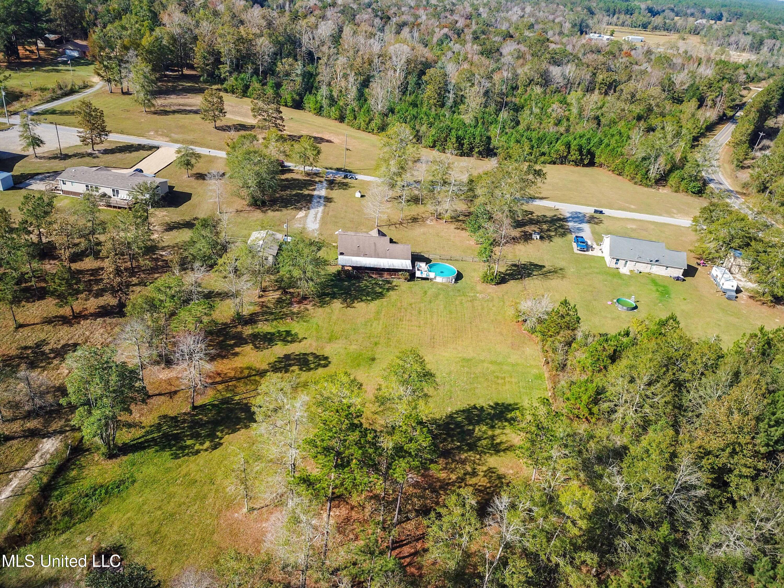 15 R Moran Road McHenry, MS 39561 - Photo 26 of 29 026