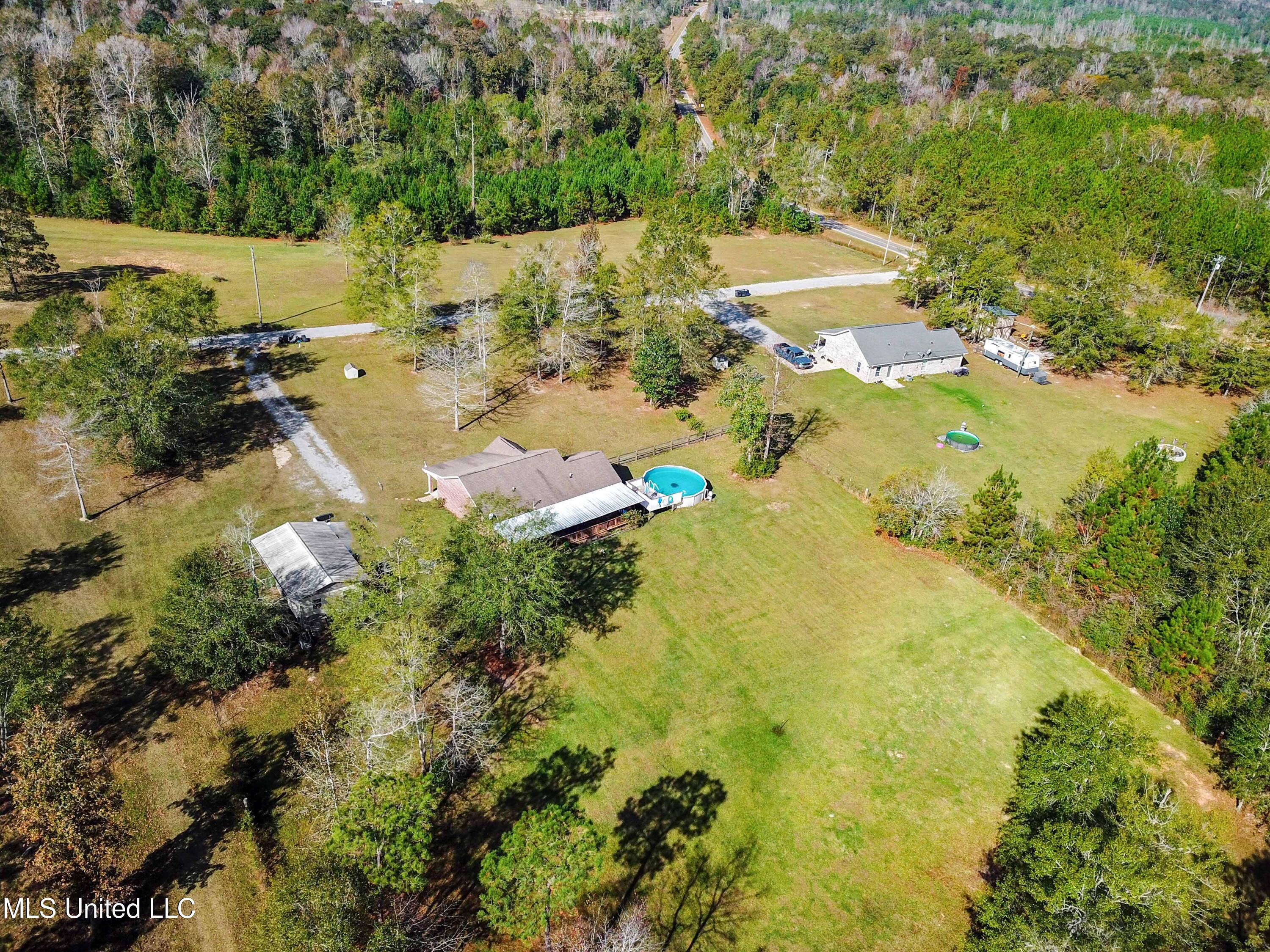15 R Moran Road McHenry, MS 39561 - Photo 27 of 29 027