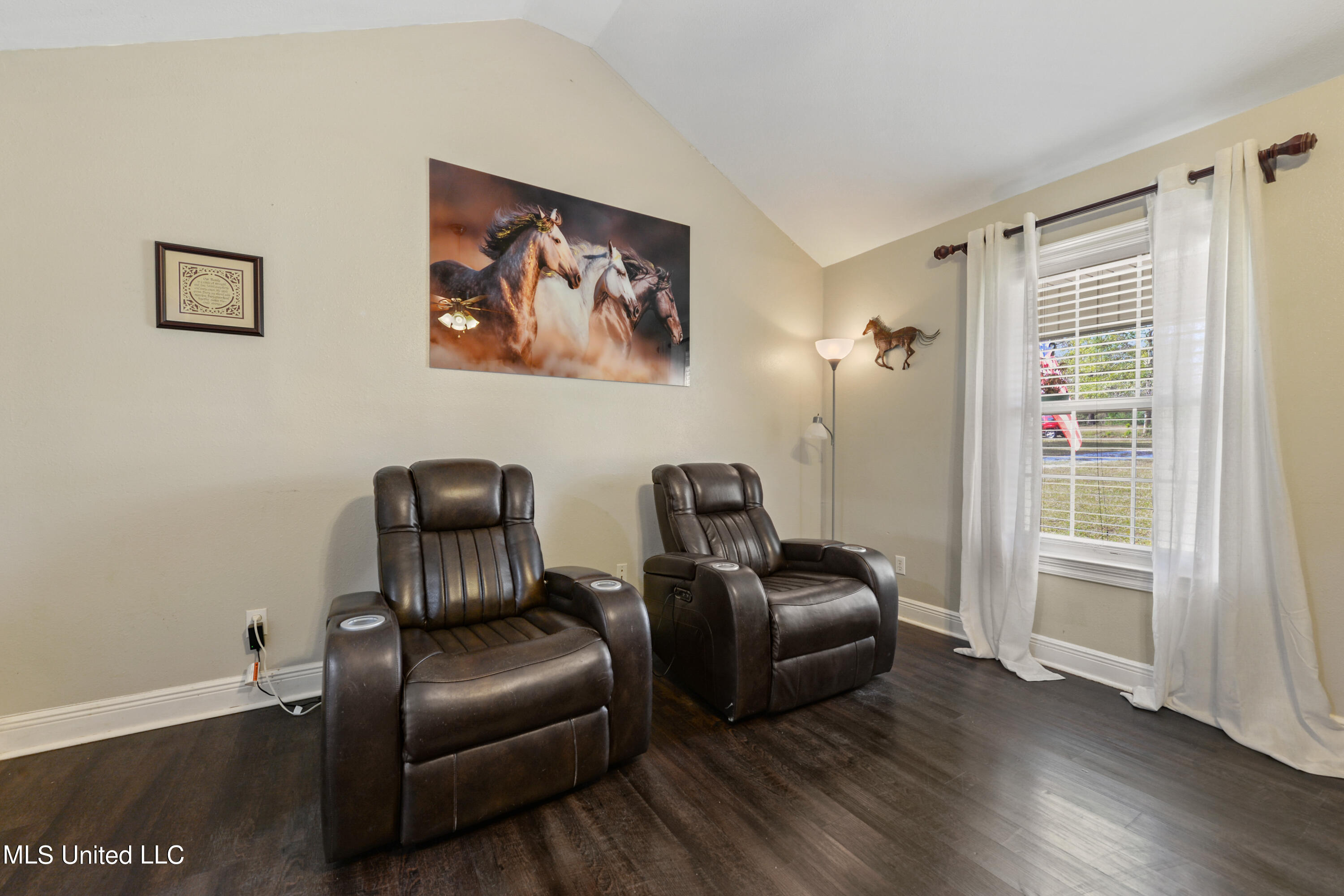 15 R Moran Road McHenry, MS 39561 - Photo 5 of 29 005