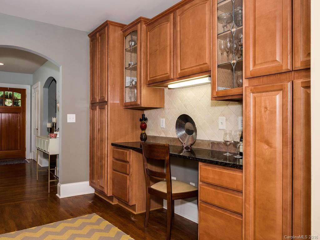 1633 Club Road Charlotte, NC 28205 - Photo 8 of 21 Gallery Image 8