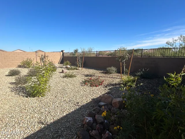 $2,300 | 24551 North 169th Drive, Surprise, AZ 85387