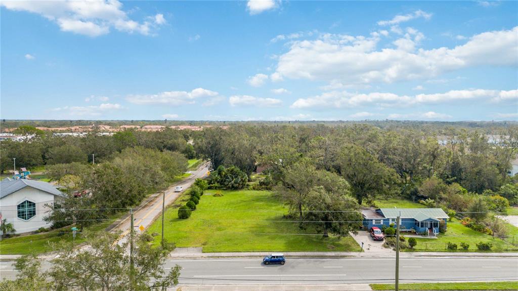5818 North Lockwood Ridge Road Sarasota, FL 34243 - Photo 1 of 18 Gallery Image 1