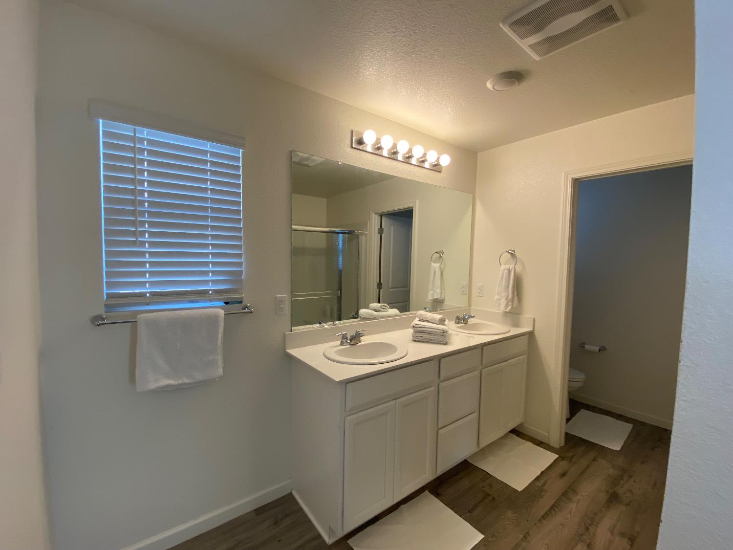 8040 Aldred Way Antelope, CA 95843 - Photo 8 of 12