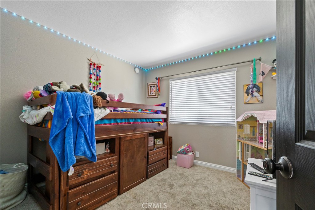 3906 North Flame Tree Avenue Rialto, CA 92377 - Photo 28 of 50