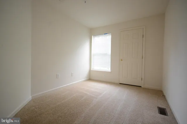 $2,000 | 6506 J Wiltshire Drive, Unit 201, Frederick, MD 21703