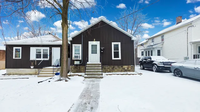 $1,500 | 15 East 21st Street, Unit F, Chicago Heights, IL 60411