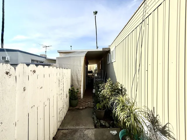 $369,000 | 165 Blossom Hill Road, Unit 304, San Jose, CA 95123