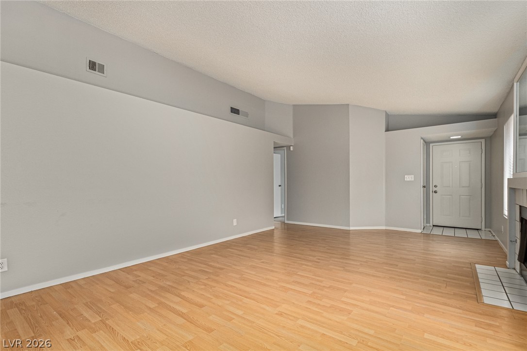 2689 Rungsted Street Las Vegas, NV 89142 - Photo 7 of 28