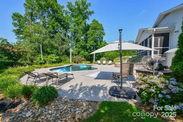 $569,000 | 711 Yadkin Street, Albemarle, NC 28001