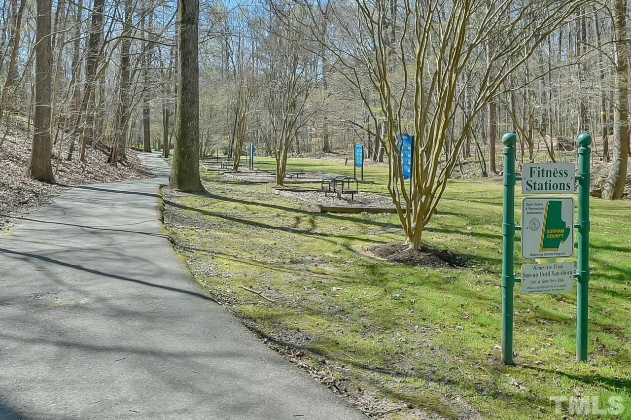 118 Shady Spring Place Durham, NC 27713 - Photo 28 of 33 a view of yard