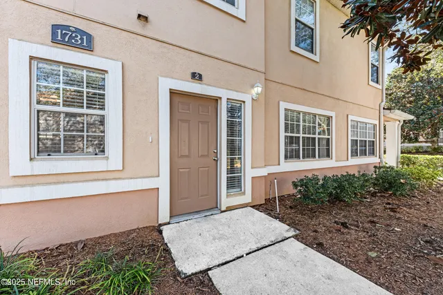 $256,000 | 1731 Forest Lake Circle West, Unit 2, Jacksonville, FL 32225