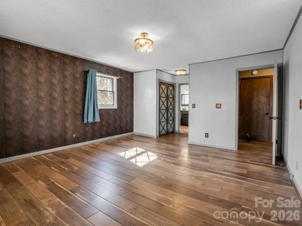 $399,000 | 177 Tsisqua Circle, Brevard, NC 28712