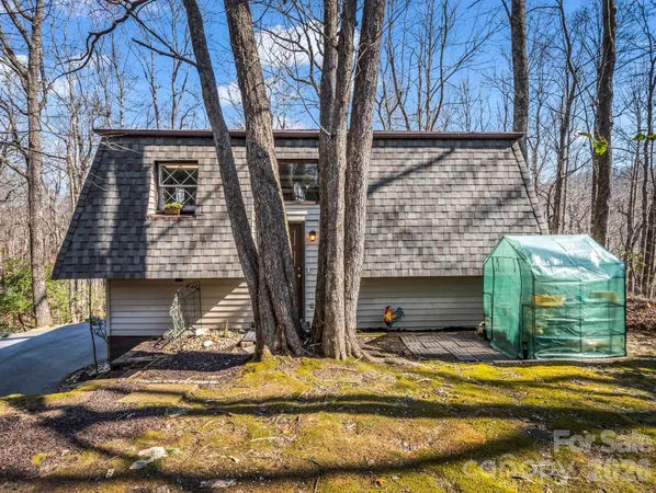 $399,000 | 177 Tsisqua Circle, Brevard, NC 28712