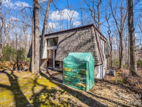 $399,000 | 177 Tsisqua Circle, Brevard, NC 28712