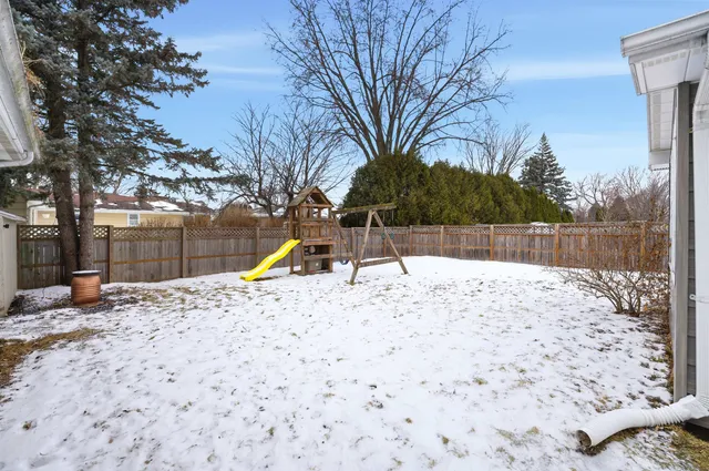 $289,900 | 1003 Cedar Street, Little Chute, WI 54140