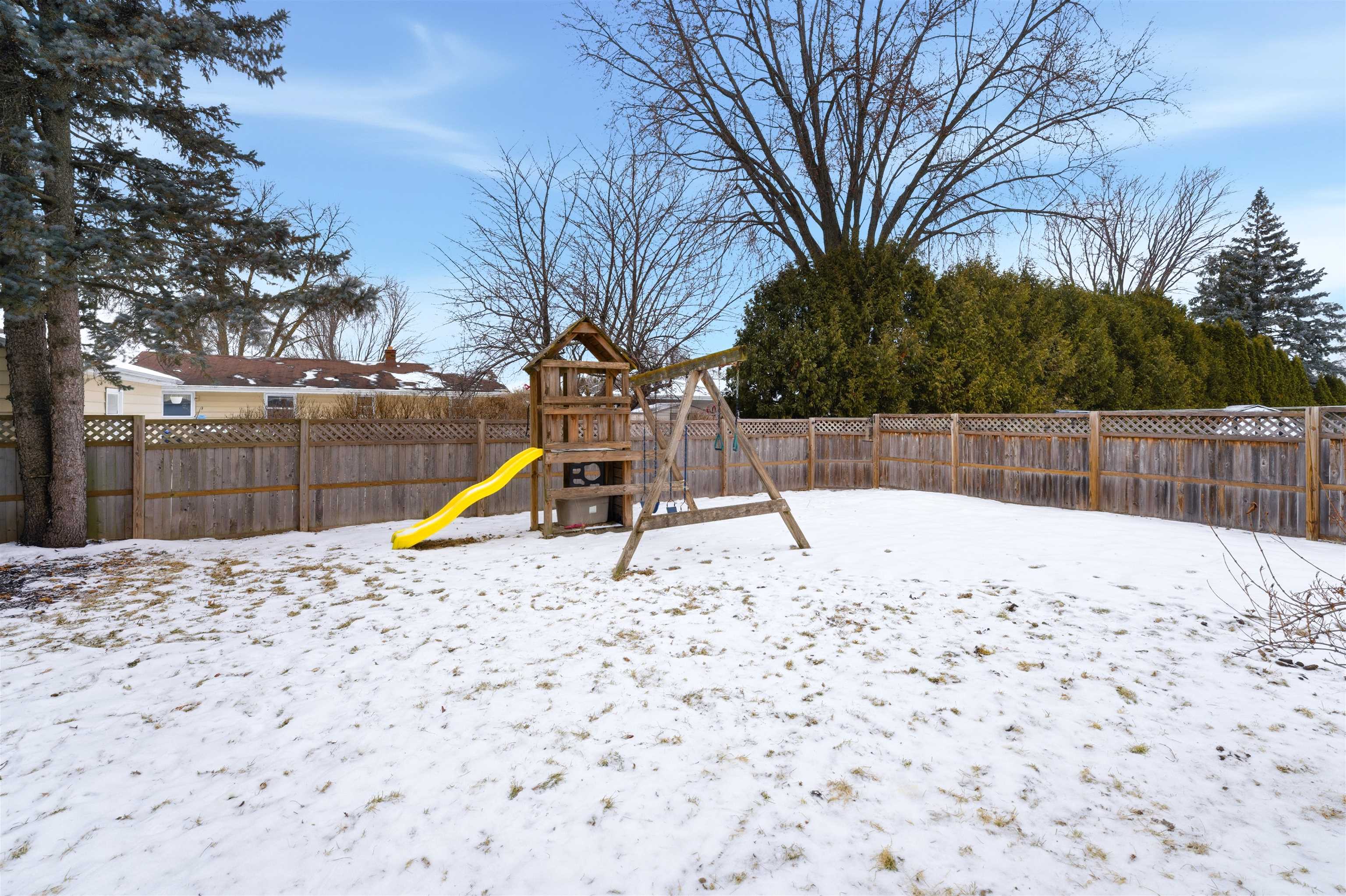 1003 Cedar Street Little Chute, WI 54140 - Photo 23 of 29