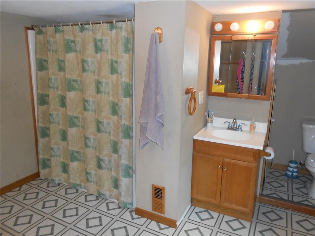 1960 South Burnett Road Springfield, OH 45505 - Photo 37 of 44