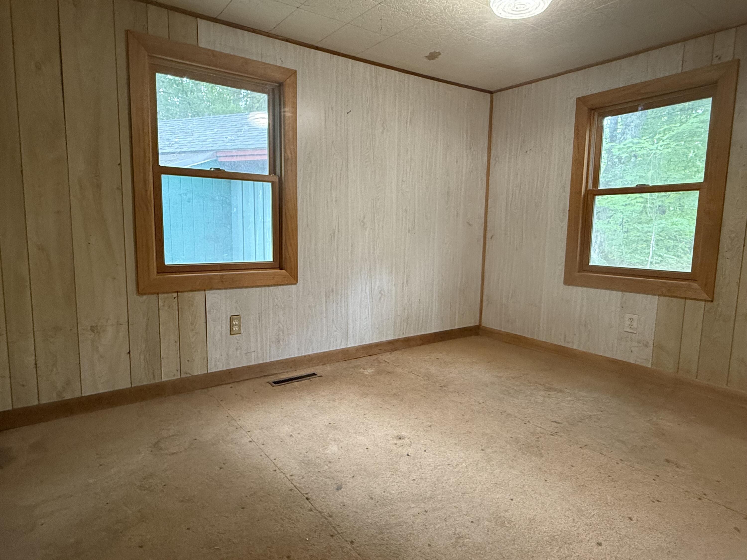 50 Lewis Road Kittery, ME 03904 - Photo 14 of 24 IMG_8996