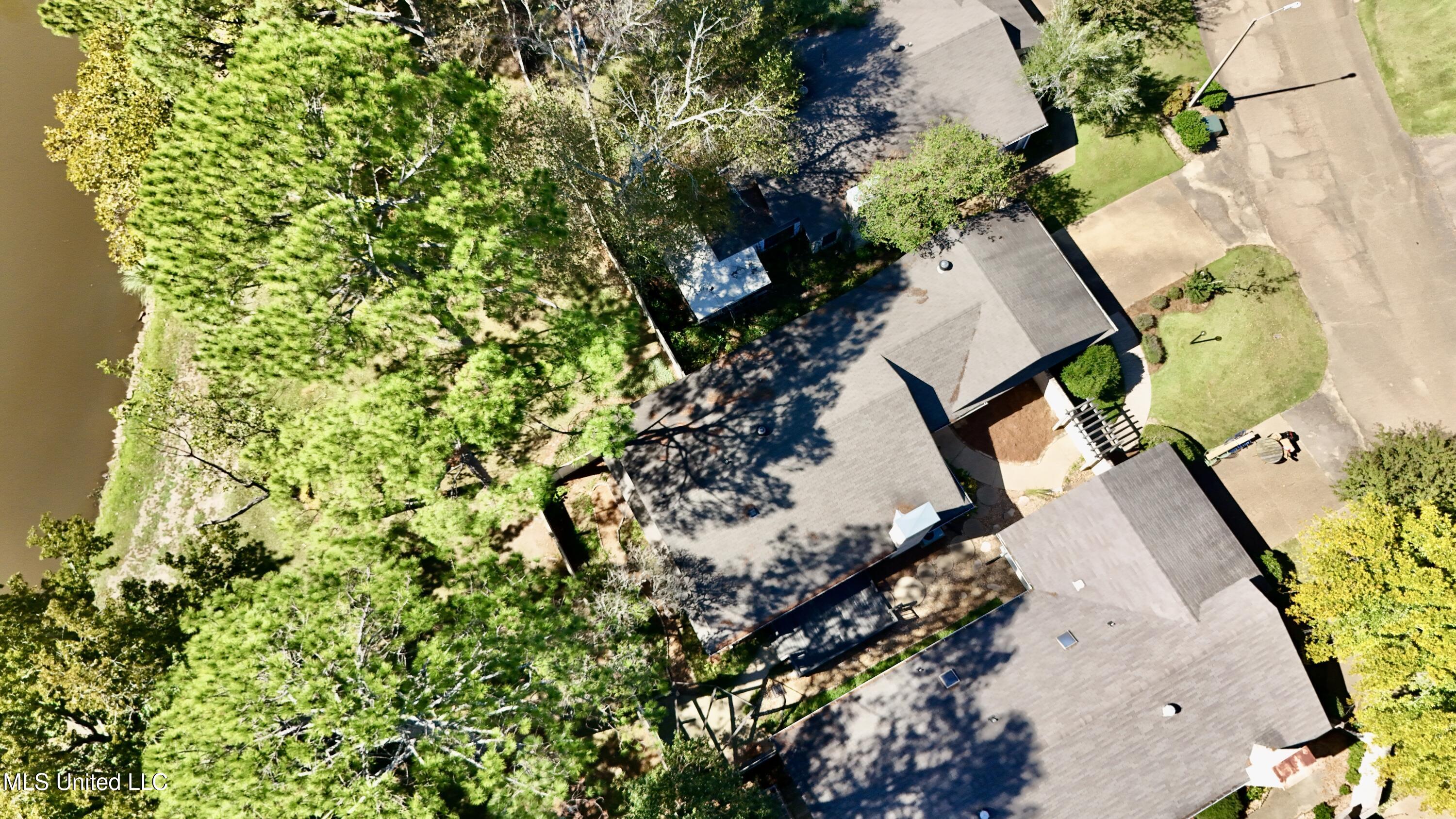 157 Caribbean Cove Clinton, MS 39056 - Photo 34 of 39 Aerial