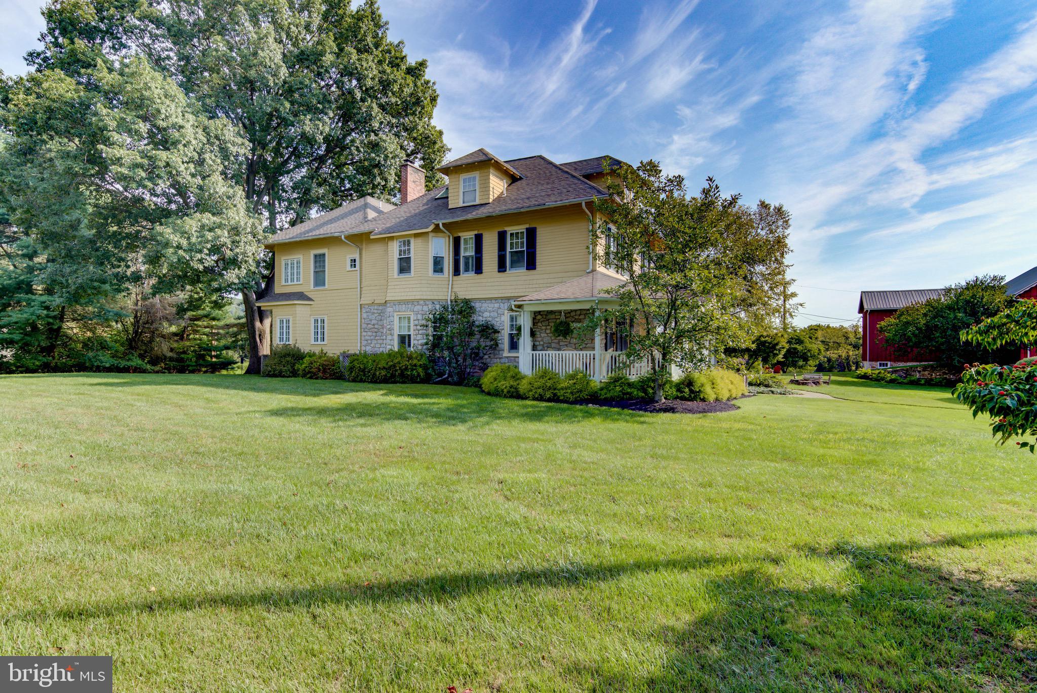 1571 North Valley Road Malvern, PA 19355 - Photo 5 of 93 Expansive lawns