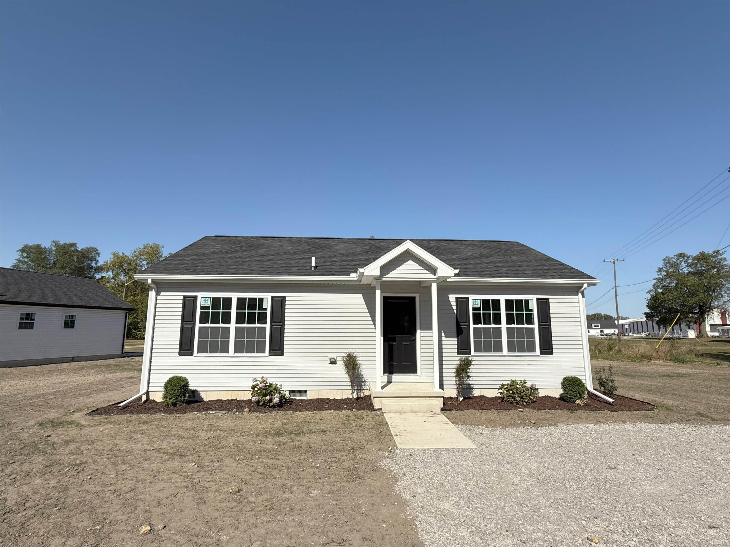 710 East 4th Street Rochester, IN 46975 - Photo 3 of 18