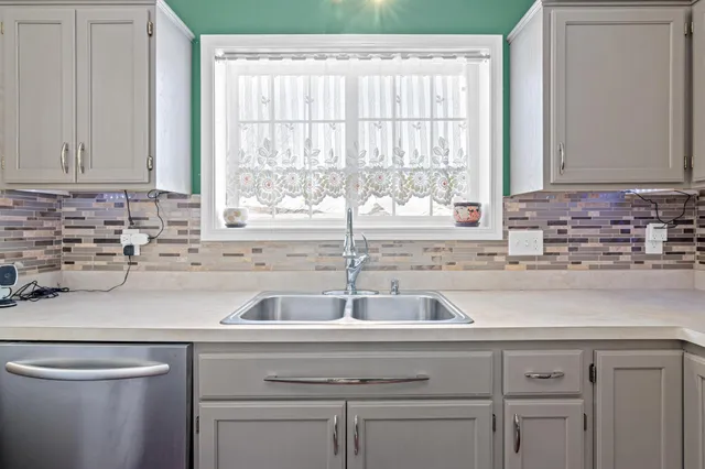 $260,000 | 416 Creekside Drive, Buffalo, MN 55313