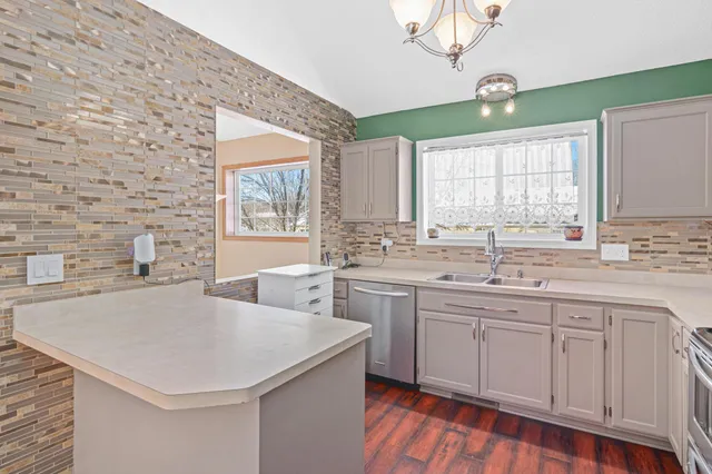 $260,000 | 416 Creekside Drive, Buffalo, MN 55313