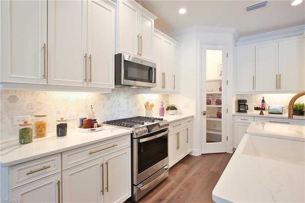 4186 Pegasus Way Naples, FL 34120 - Photo 7 of 42