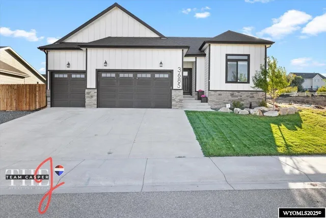 $600,000 | 3685 Red Wolf Drive, Casper, WY 82604