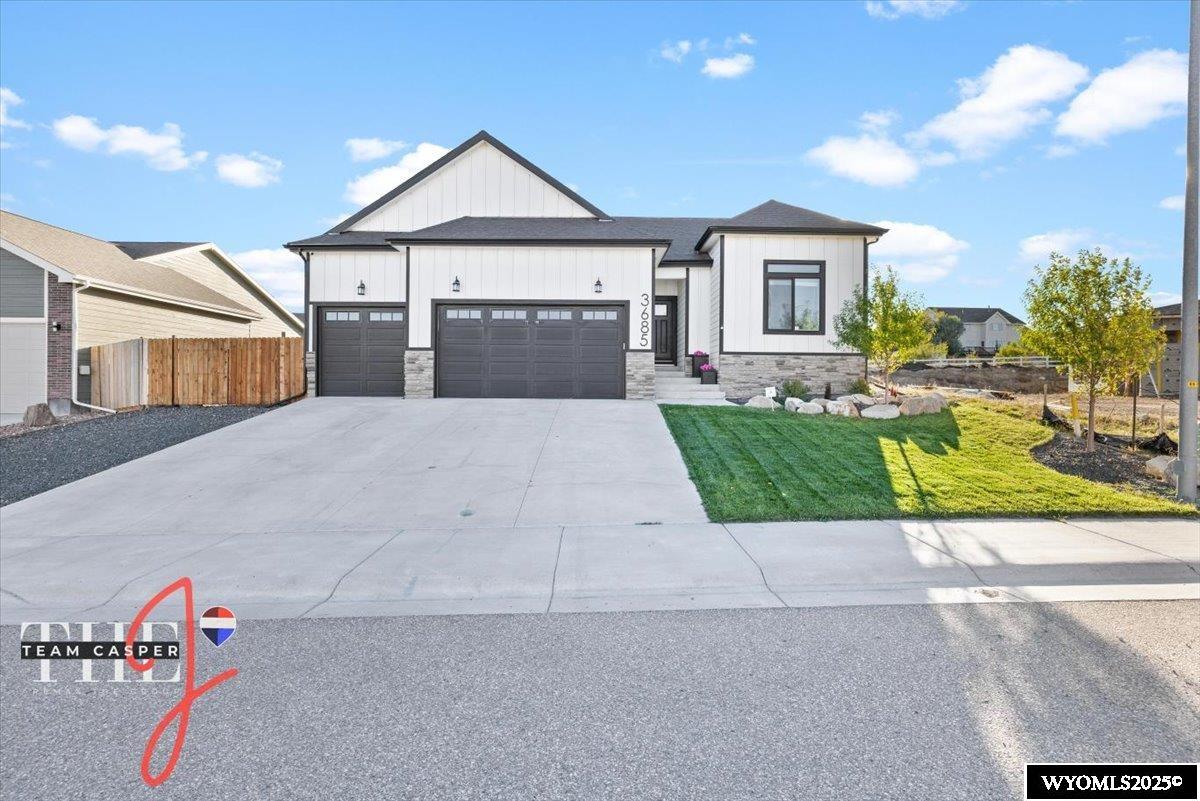 3685 Red Wolf Drive Casper, WY 82604 - Photo 2 of 49