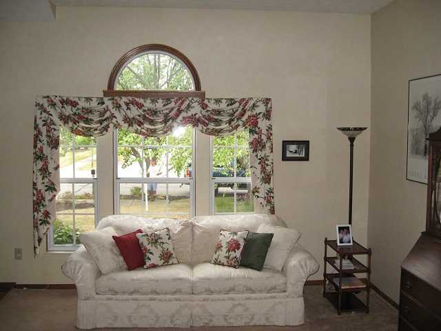 149 Midhurst Road Columbus, OH 43230 - Photo 5 of 19