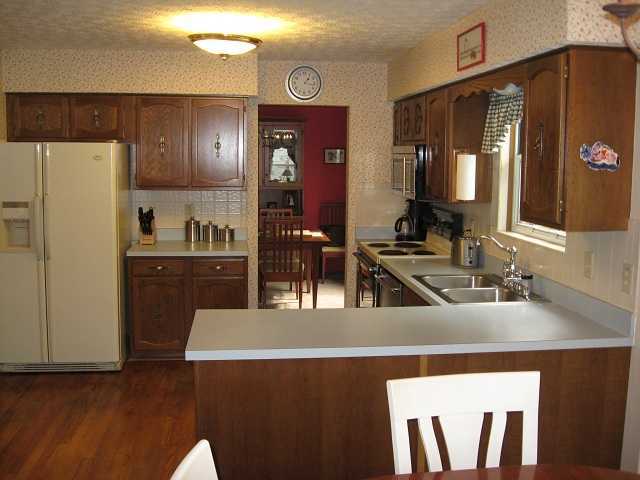 149 Midhurst Road Columbus, OH 43230 - Photo 8 of 19