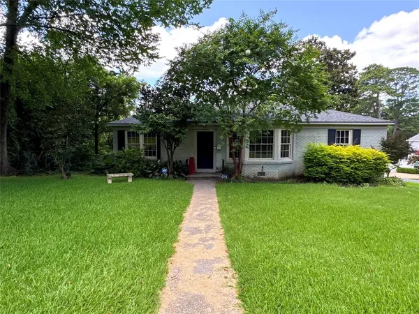 $1,650 | 4204 Fairfield Avenue, Shreveport, LA 71106
