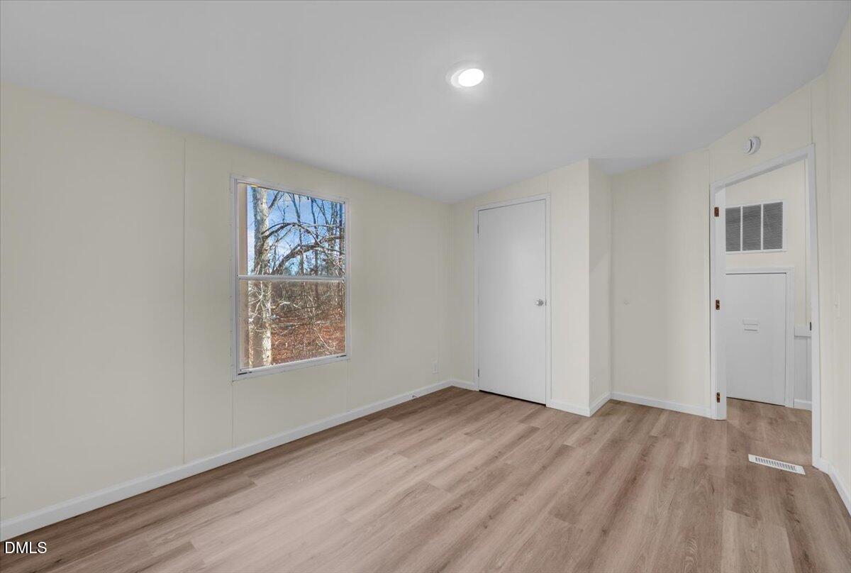230 Dustin Lane Roxboro, NC 27574 - Photo 11 of 38 11-230 Dustin Ln-11