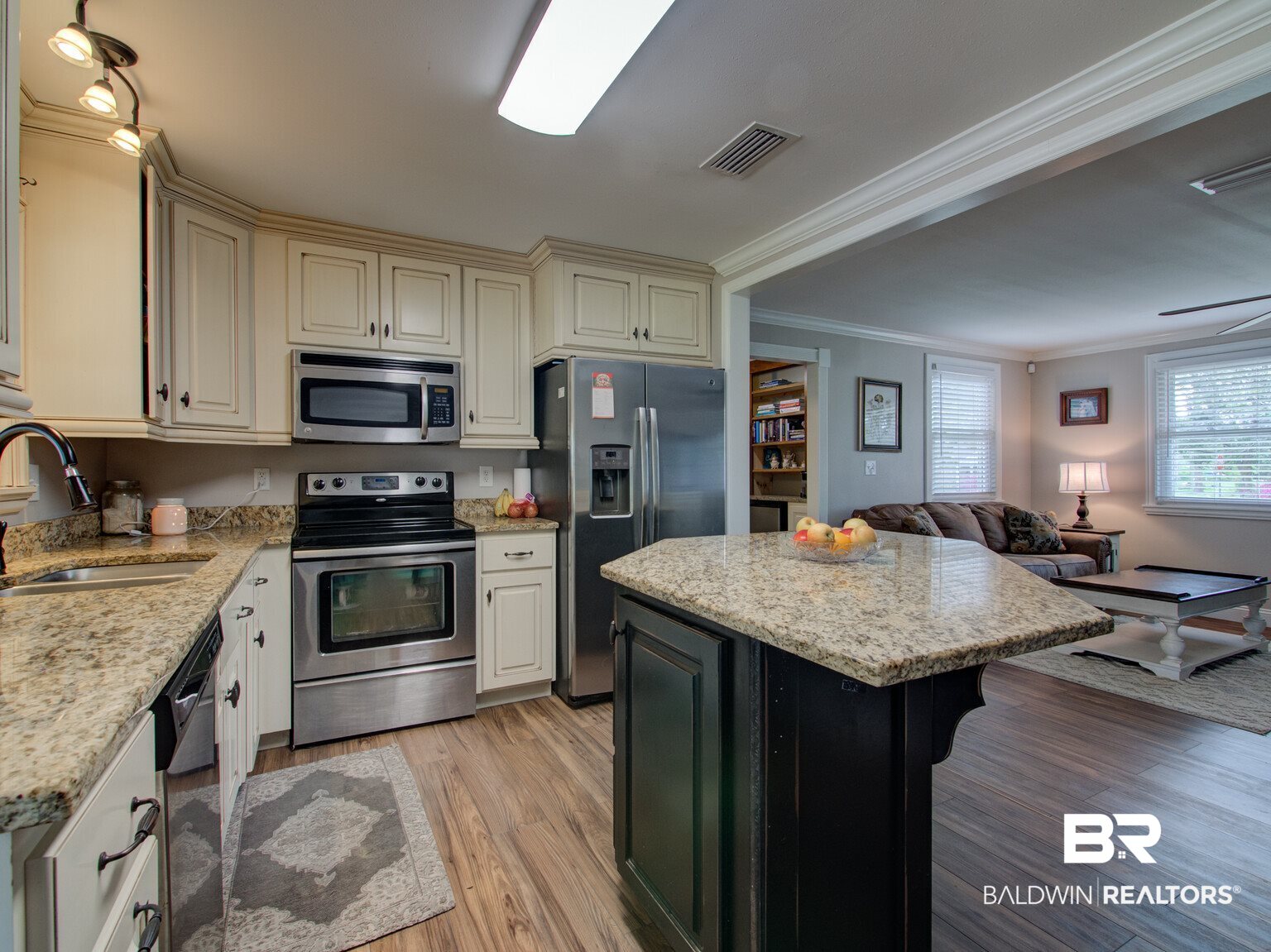 12723 Chicago Street Elberta, AL 36530 - Photo 7 of 49 Kitchen