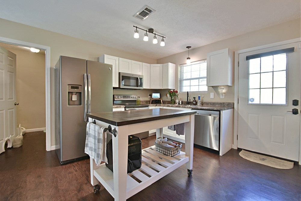 1268 Tramel Road Sevierville, TN 37862 - Photo 8 of 21 Gallery Image 8
