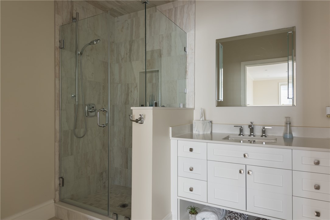 3 Compass Way, Unit B301 Westerly, RI 02891 - Photo 17 of 33 Bedroom #2 ensuite bath