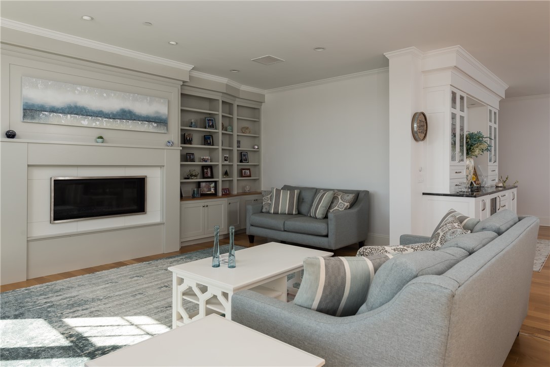 3 Compass Way, Unit B301 Westerly, RI 02891 - Photo 5 of 33 Living Room