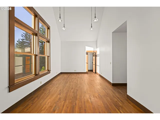 $1,895,000 | 26487 Southwest Rein Road, Sherwood, OR 97140