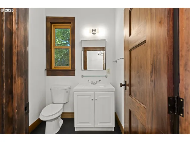 $1,895,000 | 26487 Southwest Rein Road, Sherwood, OR 97140