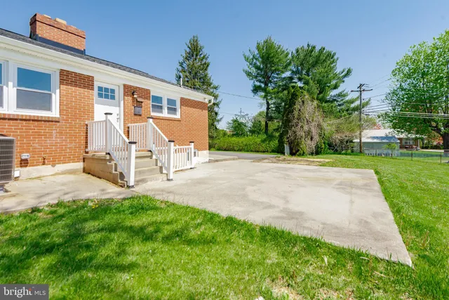 $2,800 | 105 Meadow Road, Bel Air, MD 21014