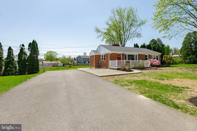 $2,800 | 105 Meadow Road, Bel Air, MD 21014