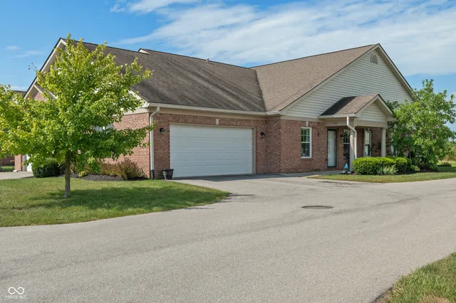 $2,000 | 4320 Hamilton Way, Unit 24, Plainfield, IN 46168