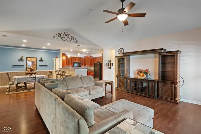 $2,000 | 4320 Hamilton Way, Unit 24, Plainfield, IN 46168