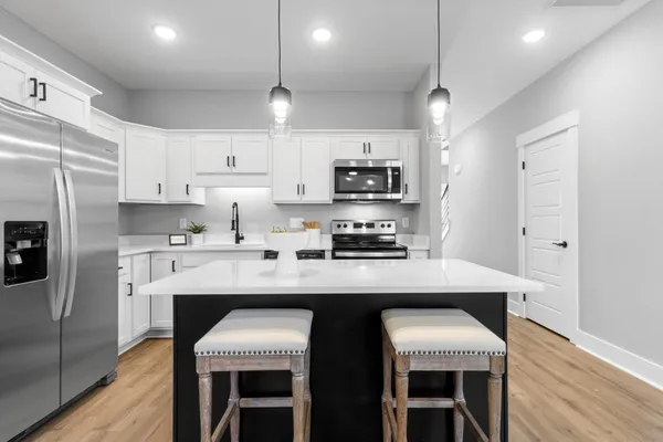 $1,895 | 208 Jonathan Wade Pvt Circle, Clarksville, TN 37043