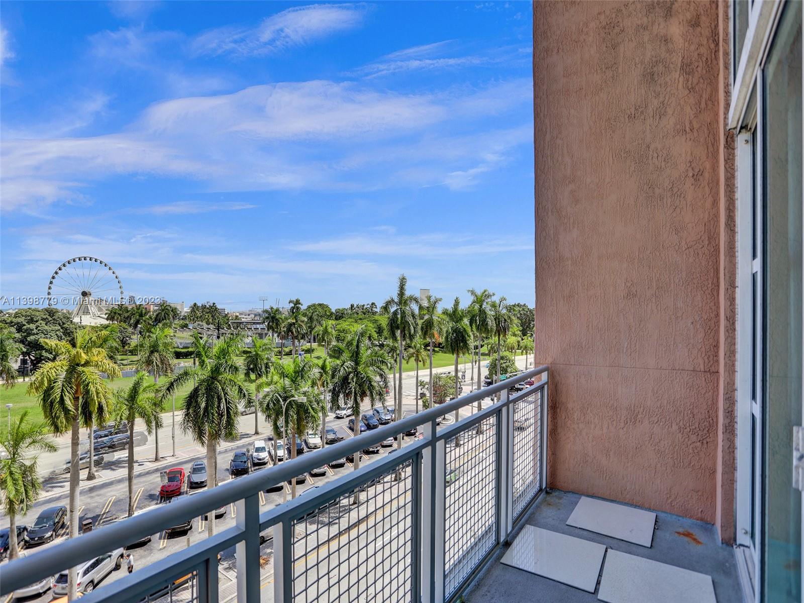 244 Biscayne Boulevard, Unit 439 Miami, FL 33132 - Photo 31 of 49 a view of balcony with outdoor space
