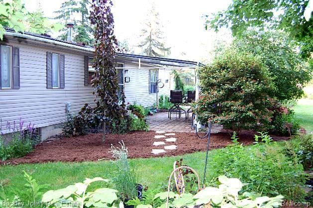 1900 Brewer Road Howell, MI 48855 - Photo 14 of 17 Lots of Outdoor Space